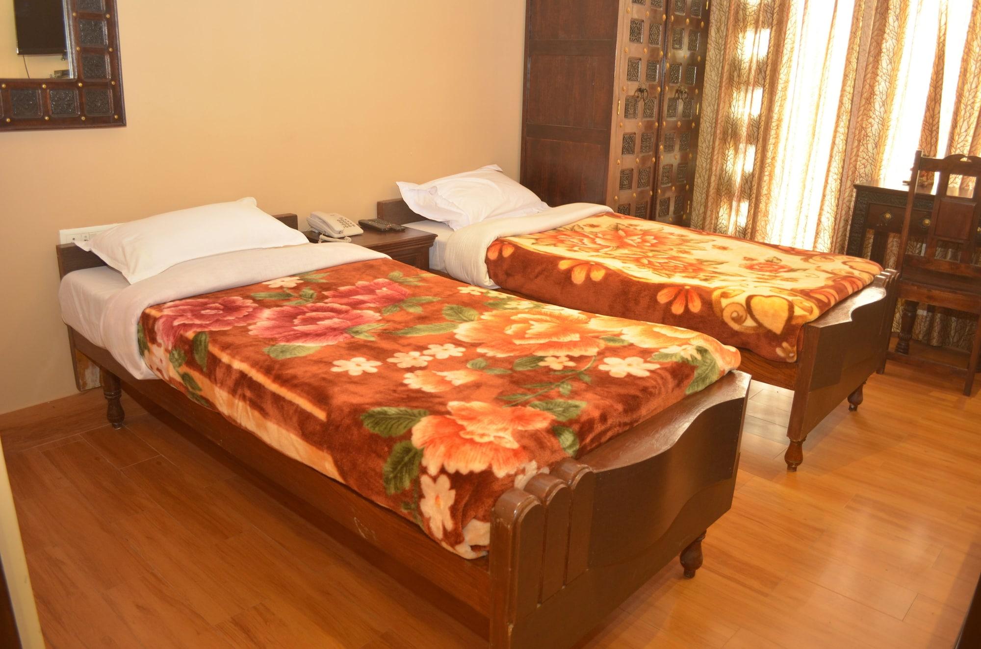Ganga Monastery Bed & Breakfast Варанаси Екстериор снимка