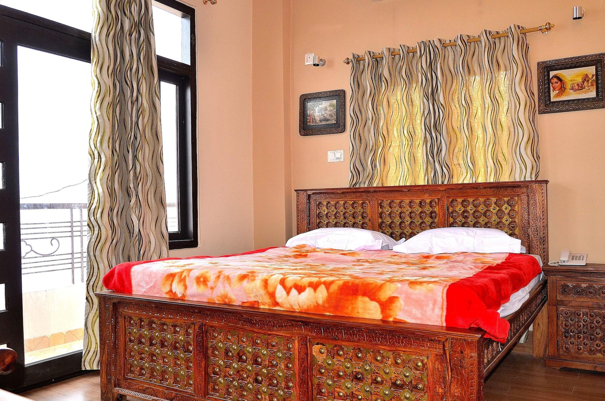 Ganga Monastery Bed & Breakfast Варанаси Екстериор снимка
