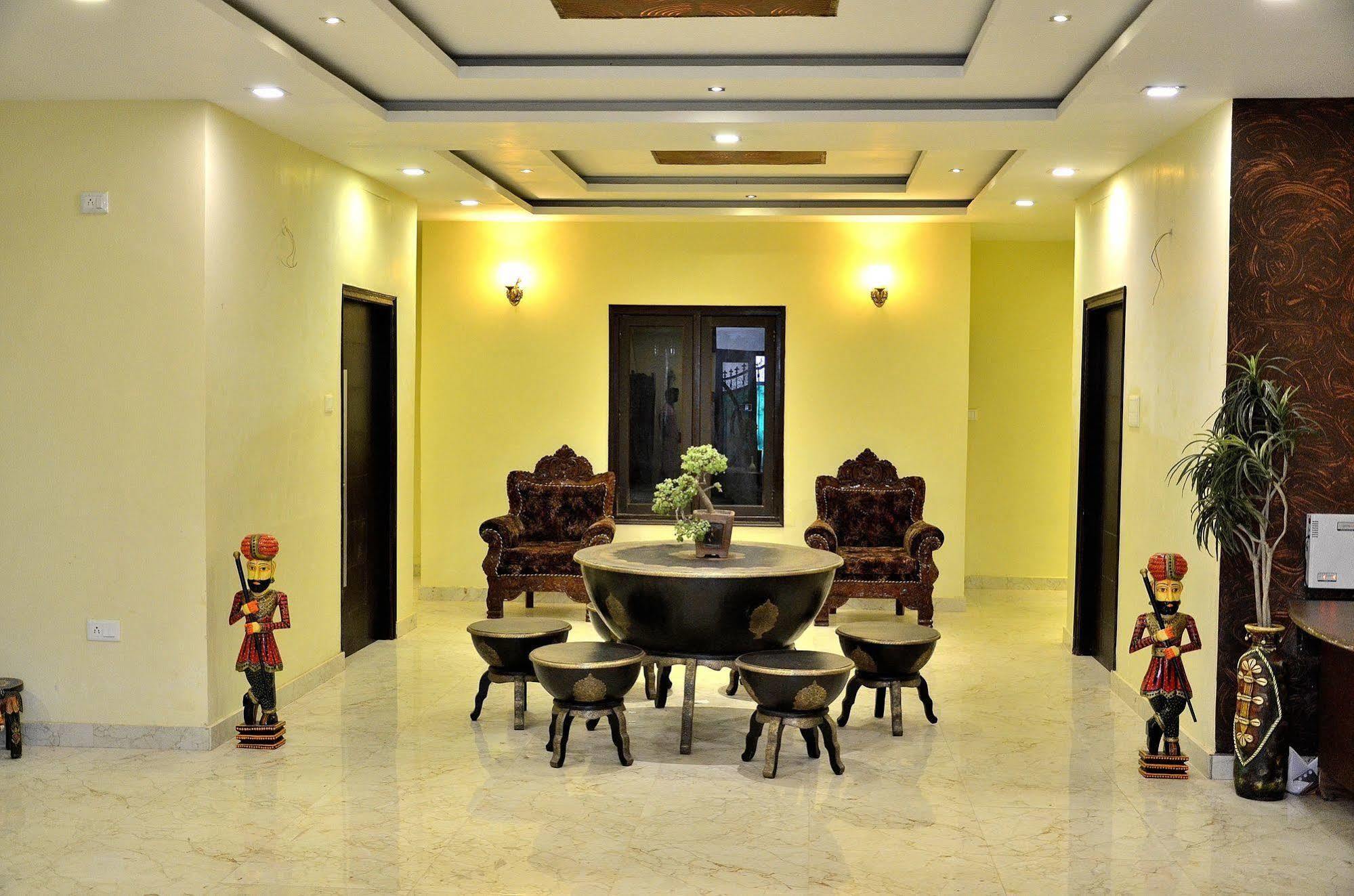 Ganga Monastery Bed & Breakfast Варанаси Екстериор снимка